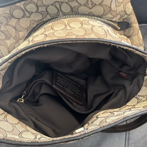 Coach Handbag - Picture 7 of 9